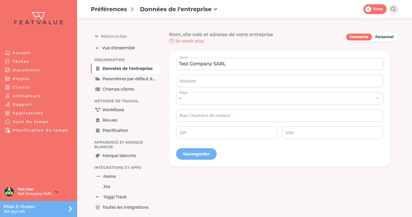 Page des données de l’entreprise avec nom, site web et adresse
