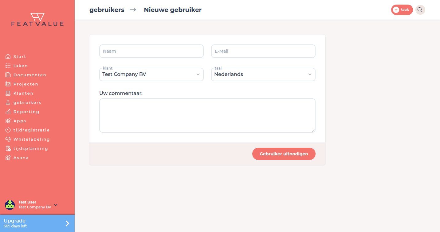 Formulier Nieuwe gebruiker met Naam, E-Mail, bedrijf en taal