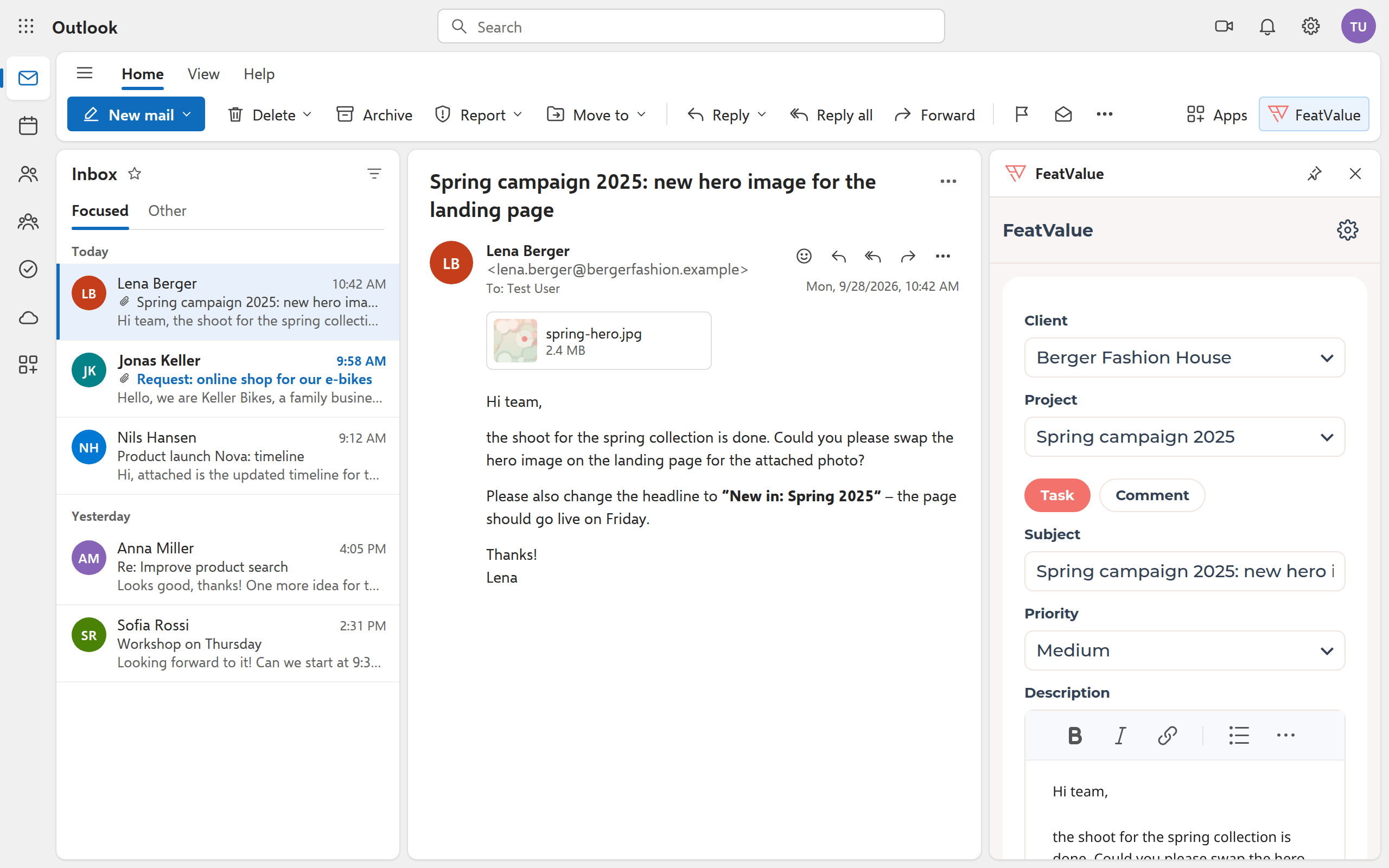 Der FeatValue-Aufgabenbereich neben einer E-Mail in Outlook, mit erkanntem Kunden, vorgeschlagenem Projekt und übernommener Beschreibung