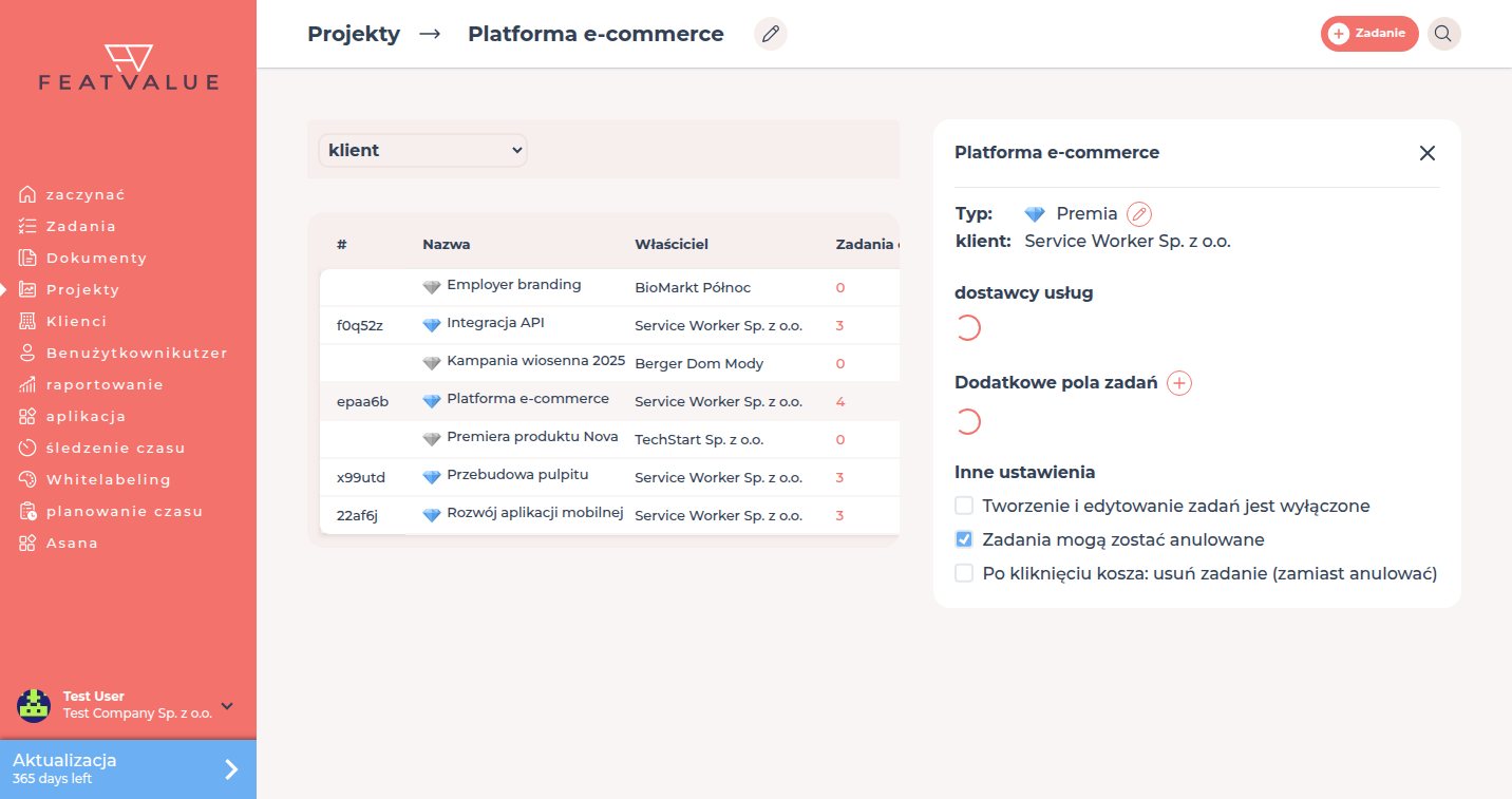 Otwarty projekt platformy e-commerce z ustawieniami w menu bocznym